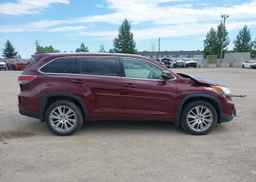 2015 TOYOTA highlander xle