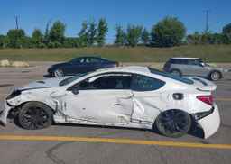 2013 HYUNDAI GENESIS
