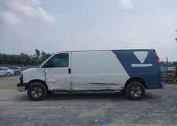 2014 GMC SAVANA 3500 1WT