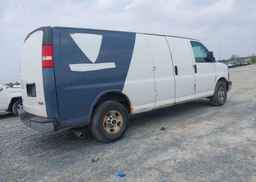 2014 GMC SAVANA 3500 1WT
