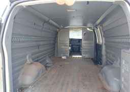 2014 GMC SAVANA 3500 1WT