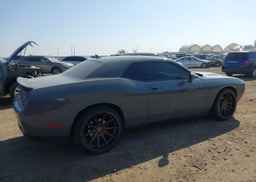 2018 DODGE CHALLENGER SXT