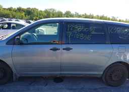 2004 TOYOTA SIENNA CE
