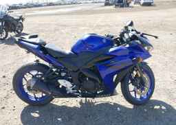 2018 YAMAHA YZFR3 A