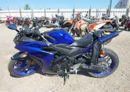 2018 YAMAHA YZFR3 A