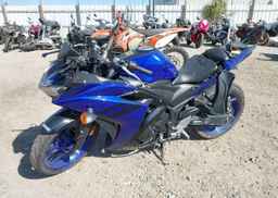 2018 YAMAHA YZFR3 A