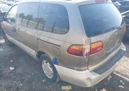 1998 TOYOTA SIENNA LE