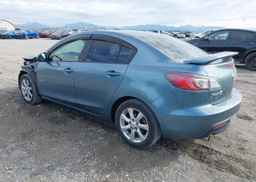 2011 MAZDA 3 I