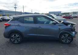 2020 NISSAN KICKS