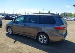 2019 TOYOTA SIENNA LE 8-PASSENGER
