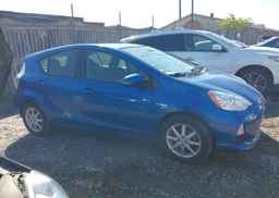 2014 TOYOTA Prius c