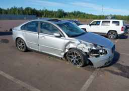 2005 VOLVO S40 2.4I