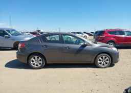 2013 MAZDA MAZDA3 GX