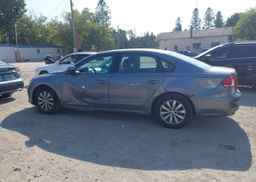 2013 VOLKSWAGEN PASSAT