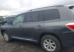 2011 TOYOTA HIGHLANDER