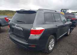 2011 TOYOTA HIGHLANDER