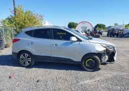 2015 HYUNDAI TUCSON LIMITED