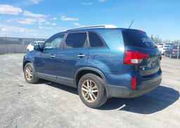 2015 KIA SORENTO LX
