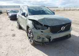 2024 VOLVO XC40 ULTIMATE