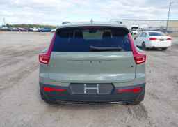 2024 VOLVO XC40 ULTIMATE