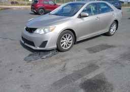 2014 TOYOTA CAMRY LE