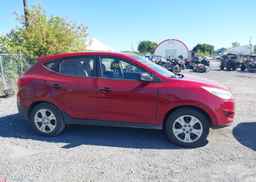 2013 HYUNDAI TUCSON GL