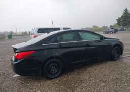 2011 HYUNDAI SONATA GL
