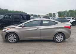 2013 HYUNDAI SANTA FE SPORT 2.4 BASE