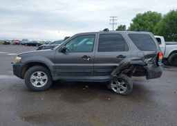 2005 FORD ESCAPE XLT