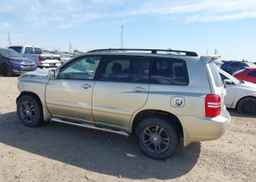 2003 TOYOTA HIGHLANDER LIMITED