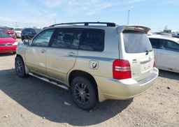 2003 TOYOTA HIGHLANDER LIMITED