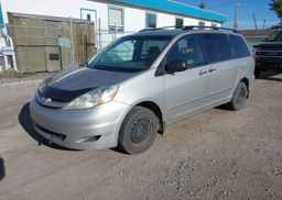 2007 TOYOTA SIENNA CE