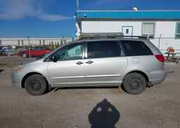 2007 TOYOTA SIENNA CE