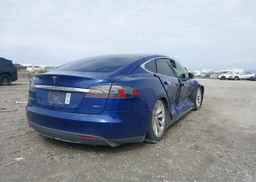2015 TESLA MODEL S 70D