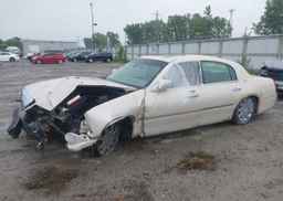 2003 LINCOLN TOWN CAR CARTIER
