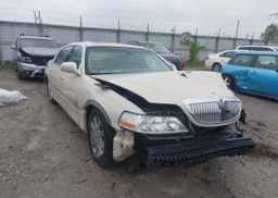 2003 LINCOLN TOWN CAR CARTIER