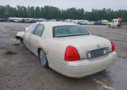 2003 LINCOLN TOWN CAR CARTIER