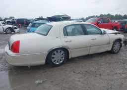 2003 LINCOLN TOWN CAR CARTIER
