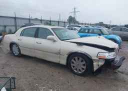2003 LINCOLN TOWN CAR CARTIER