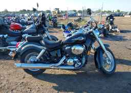 2003 HONDA VT750 CD