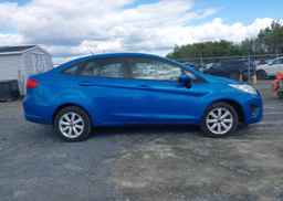 2013 FORD FIESTA SE