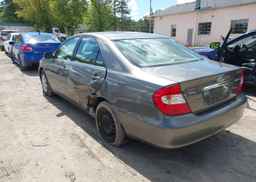 2004 TOYOTA CAMRY LE
