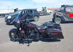 2019 HARLEY-DAVIDSON FLHXSE