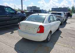 2009 HYUNDAI ACCENT GLS