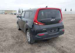 2022 KIA SOUL LX