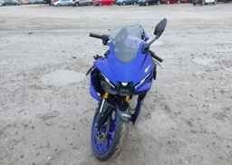 2025 YAMAHA YZF-R3