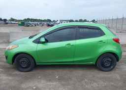 2013 MAZDA MAZDA2 GX