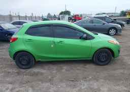2013 MAZDA MAZDA2 GX
