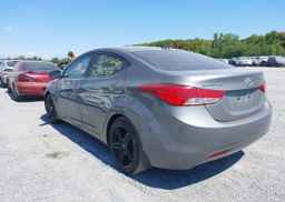 2013 HYUNDAI ELANTRA GL