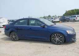 2013 VOLKSWAGEN JETTA 2.0L TDI
